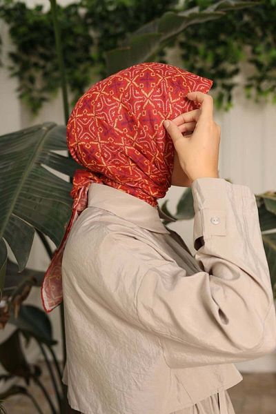 Silk Home Soft Scarf - Model 73057-01