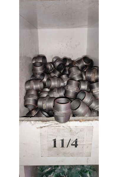 11/4" Siyah Nipel (15 Lİ PAKET)