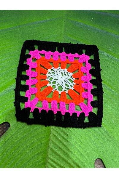 Gönülden Tasarım Ružičasta pletenina 13x13 cm - Motiv Sa džepovima Aplikacija...