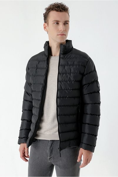 Morven Men's Black Extra Slim Ft Narrow Cut Zippered Quilted Puffer Coat