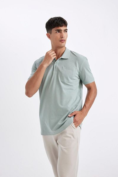 DeFacto Neues, kurzärmliges Piqué-Polo-Basic-T-Shirt mit normaler Passform D4610ax24sm