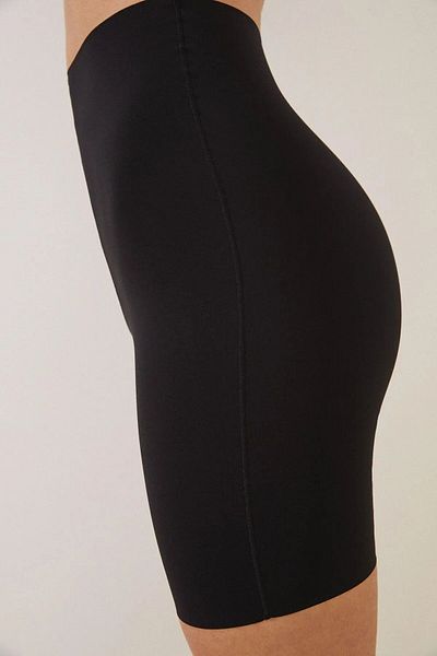 MİSTİRİK Model Anoky - Corset cu pantaloni scurți negri, ușor și de recuperare, tăiat cu laser
