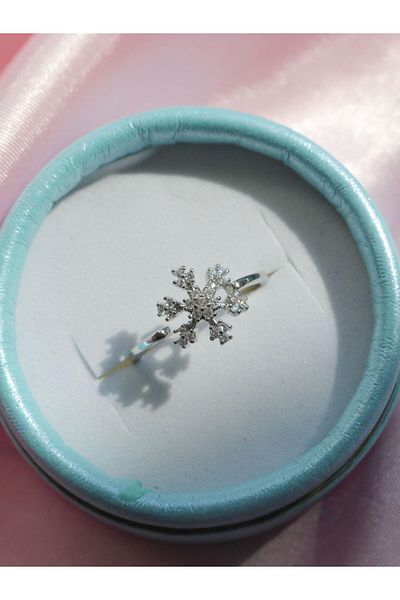 Reorah Collection Minimal Design Zircon Stone Snowflake Ring