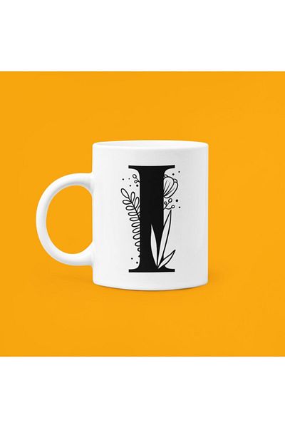 UUR STORE Letter I Printed Mug