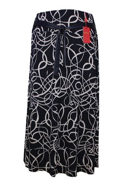 HESNA Spiral Patterned Black River Elastic Skirt