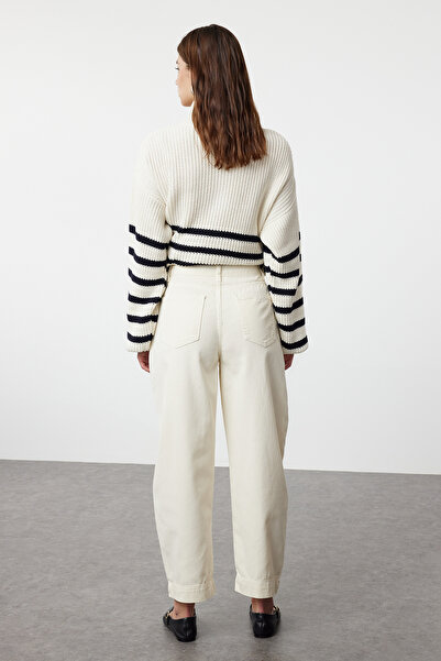 Trendyol Collection High Waist Ecru Barrel Trousers - Pocket Detailed, TWOAW25JE00029