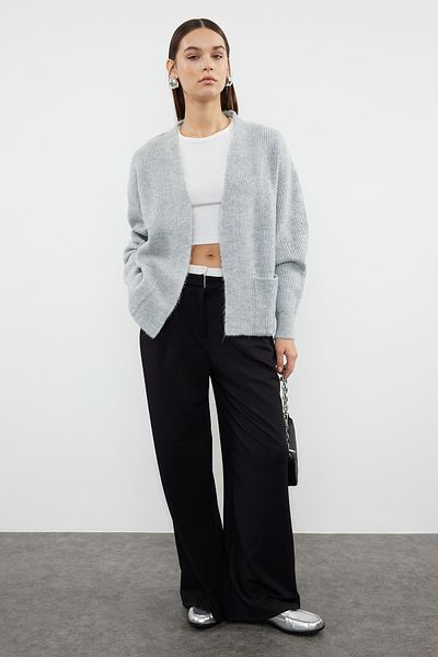 Trendyol Collection Gray Wide Fit Soft Textured Pocket Detailed Knitwear Cardigan Twoaw24Hi00133