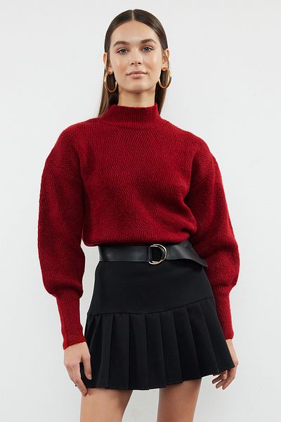 Trendyol Collection Weich strukturierter weinroter Strickpullover – Ärmeldetail, TWOAW21KZ0204