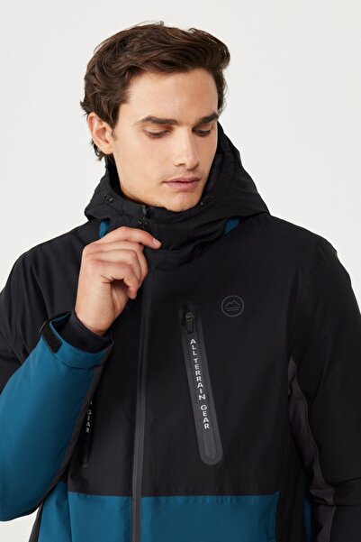 WRANGLER All Terrain Gear Regular Fit Normal Kesim Kapüşonlu Siyah Mont