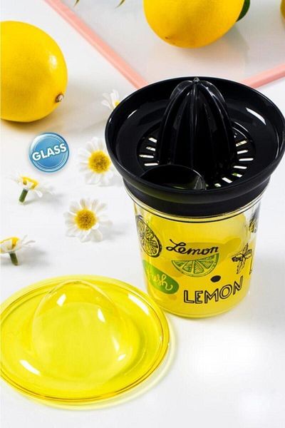 krommet Glass Citrus Lemon Squeezer with Lid