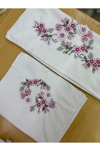 TUTUYA TEXTIL Girl's Dowry Needle Embroidery Set of 2 - Three Dimensional Towel