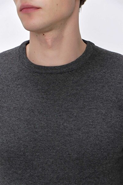 Morven Базовий динамічний крій, зручний крій, велосипедна горловина, трикотажний светр