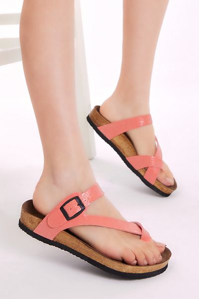 Tonny Black Women's Pomegranate Flower Comfortable Fit Poly Sole Cross Model Nubuck Flip Flops