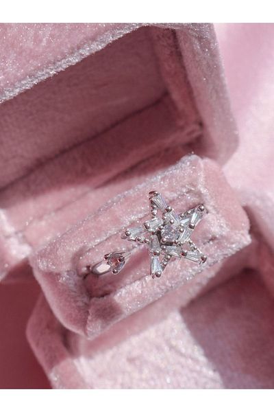 Reorah Collection Star Spinning Ring