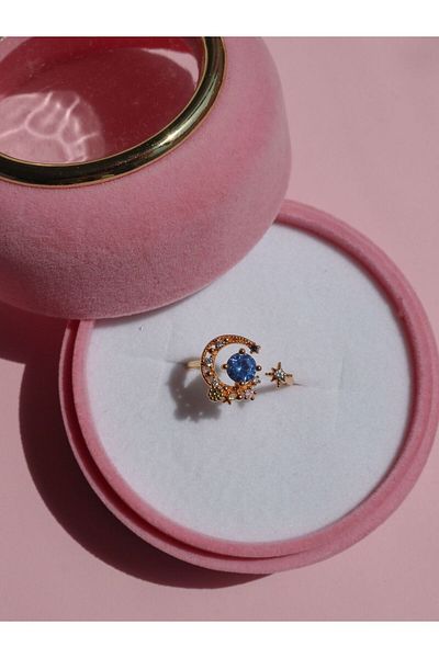 Reorah Collection Minimal Crescent Star Ring-blue