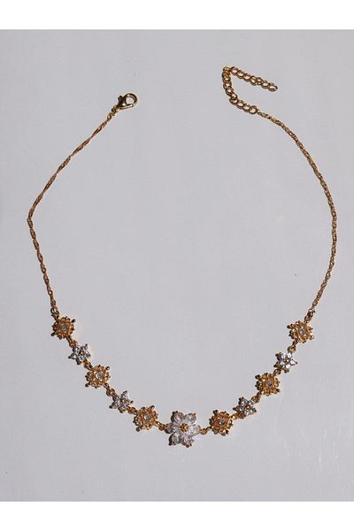 Reorah Collection Zircon Stone Flower Pattern Shiny Petals Choker Necklace