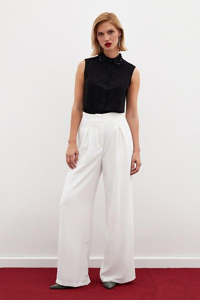 Sateen Black Sleeveless and Collar Embroidered Shirt