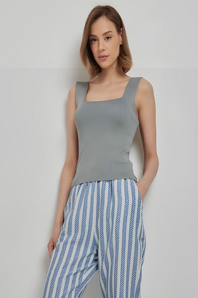 Baluxe Women's Gray Thick Strap Square Neck Knitwear Blouse