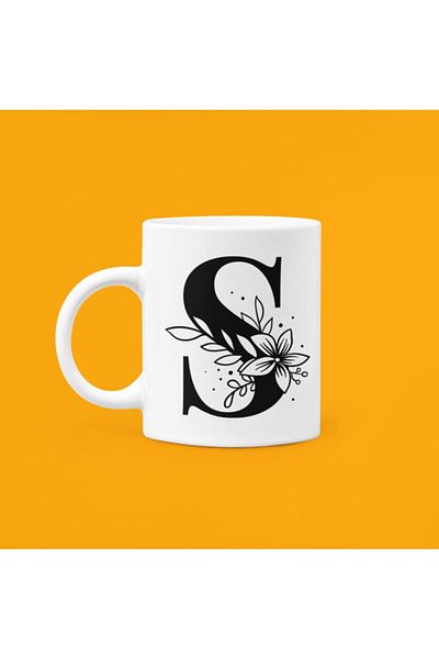 UUR STORE Letter S Printed Mug