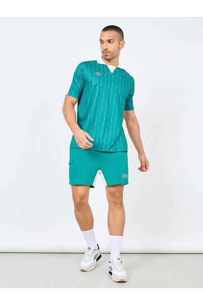 UMBRO Contrast Panelled Pintuck Cargo Shorts