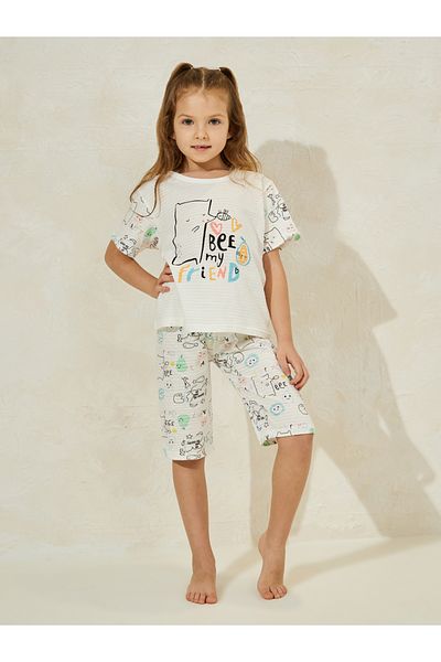 Styli Cartoon Print T-Shirt & Crop Pants Set