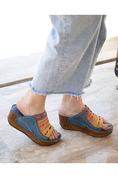 CONSUELO Papuci din piele ortopedic cu toc 11447