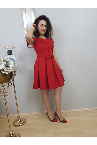 FERGAN Red Boat Neck Pleated Short Evening Dress