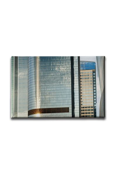 Desenlio Building Canvas Painting