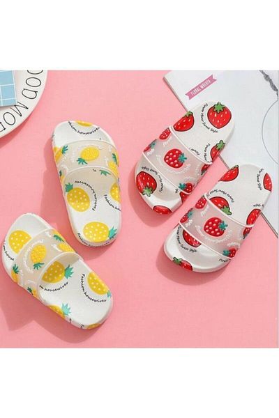 GEZER Sandale pentru copii Bold Boutique cu model căpșuni
