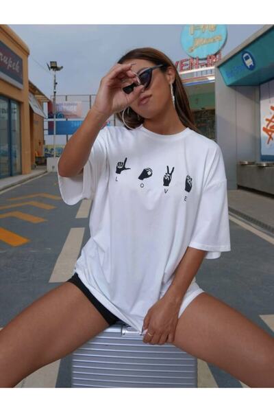 LAPS تيشيرت نسائي بطبعة الحب الأبيض