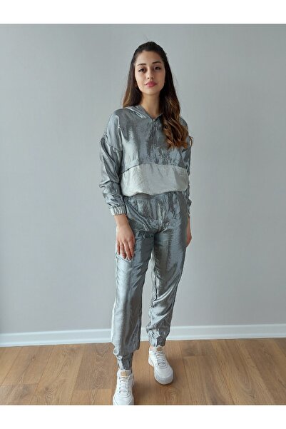 pierroma Crop Top Uzun Kollu Kapüşonlu Jogger Alt Ikili Eşofman Takım