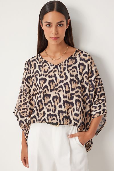 Happiness İstanbul Schwarz-beige Satinbluse für Damen mit Leopardenmuster - FN03223