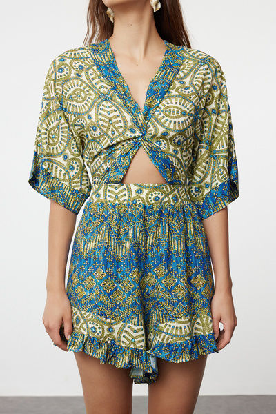 Trendyol Collection Plážový overal s etnickým vzorem tkaný vystřihován/okenní TBESS23EL00017