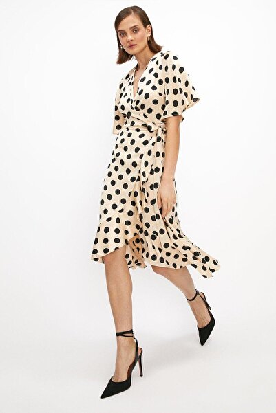 Coast BCC00801 موديل ساتان متوسط الطول Mujun فستان ملفوف بدون أكمام - كم مضيئة