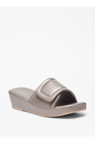 Flora Bella by Shoexpress Solid Slip-On Flatform Heels Sandals