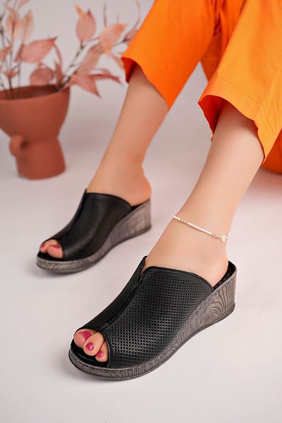Akgün Terlik Genuine Leather Black Women's Slippers - Wedge Heel and Soft Sole