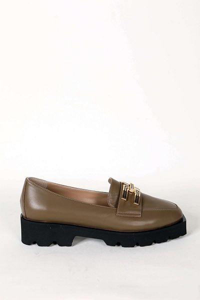 Elisse Shoes حذاء نسائي بإبزيم من جلد المنك الطبيعي