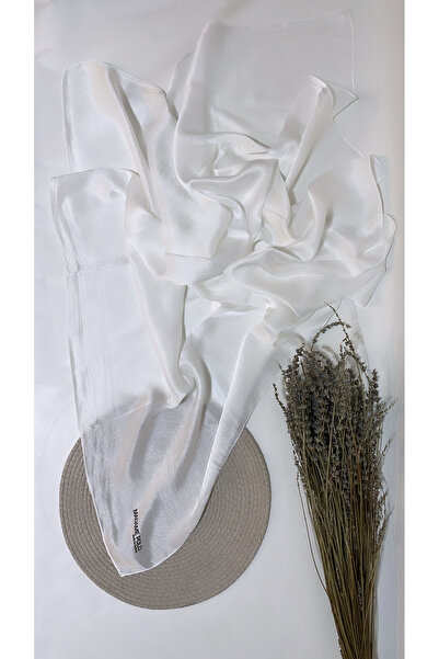 Onur Γυαλιστερό Jan Jan με ύφασμα - Τετράγωνο κασκόλ 90x90 cm, Προϊόν για το κατάστημα γάμου