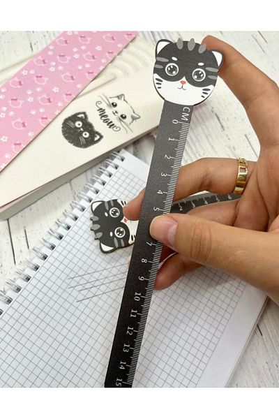 Kağıt Gemi Dükkan Cute Kitten Black Wooden Ruler / Bookmark