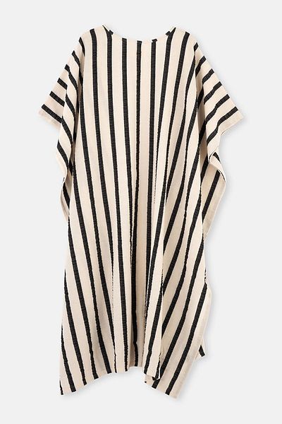 Dagi Ecru-schwarzes Poncho-Lendenschurz-Set