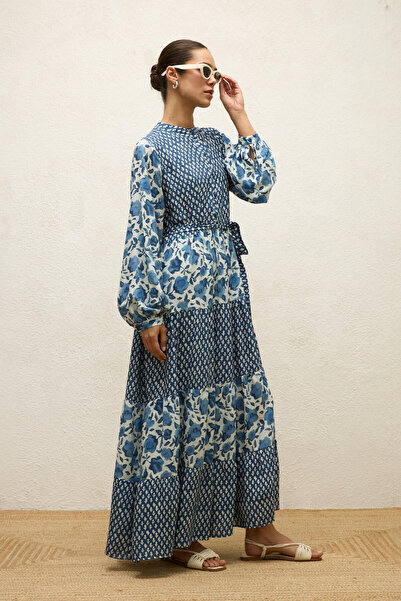 Manuka Rochie Simone din vascoza - cu model si etaje, albastra