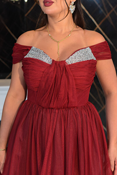 Matik Abiyem Flexibilný tylový dizajn Večerné šaty na hrudi po kolená