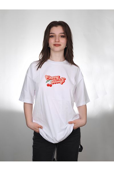 Darkia Women's White Oversize T-shirt - Cherry Printed T-shirt