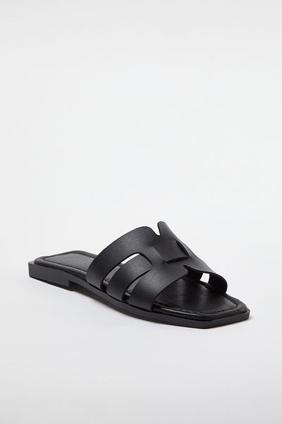 TRENDYOL SHOES Schwarze Single Band Daily Damen-Hausschuhe TAKSS24TE00010