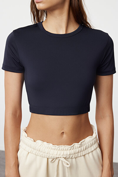 Trendyol Collection Dark Navy Crew Neck Crop Sports Top - Ελαφριά και απαλή υφή TWOAW21BZ0158