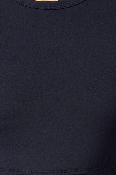 Trendyol Collection Dark Navy Crew Neck Crop Sports Top - Ελαφριά και απαλή υφή TWOAW21BZ0158