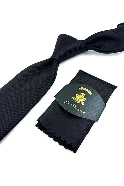 Kravatkolik Classic Necktie with Black Dot Pattern Handkerchief KK11955