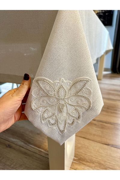 Decamor home Χρυσό Ασημί Γωνιακό Γαλλικό Δαντελένιο Τραπεζομάντιλο εκρού
