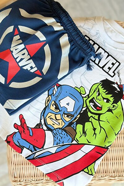 Cool and Shark Marvel Avengers Baskılı Şort Tshirt Takım Bayramlık Hediye