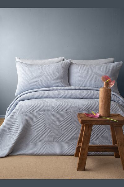 Apricitas HOME Double Savoy Indigo Jacquard Bedspread Set